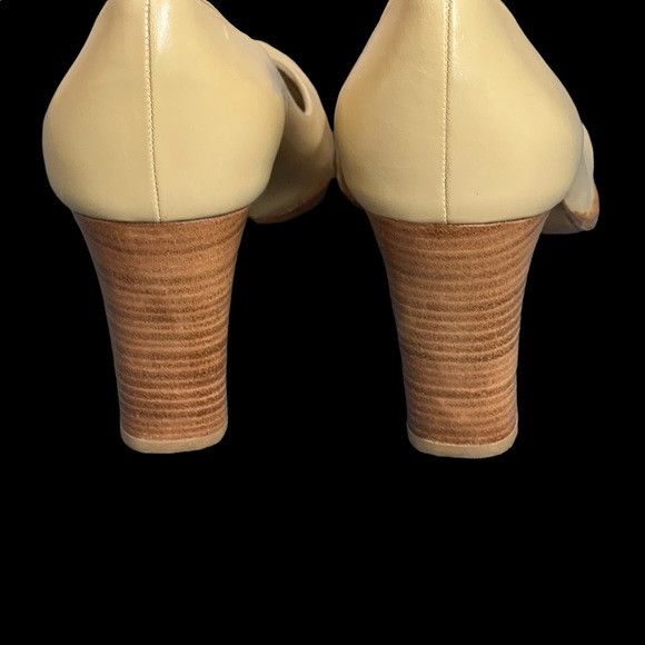 Stuart Weitzman Leather Heels Cut Out Vamp Almond Peep Toe Pump Tan 8.5M - Picture 8 of 10